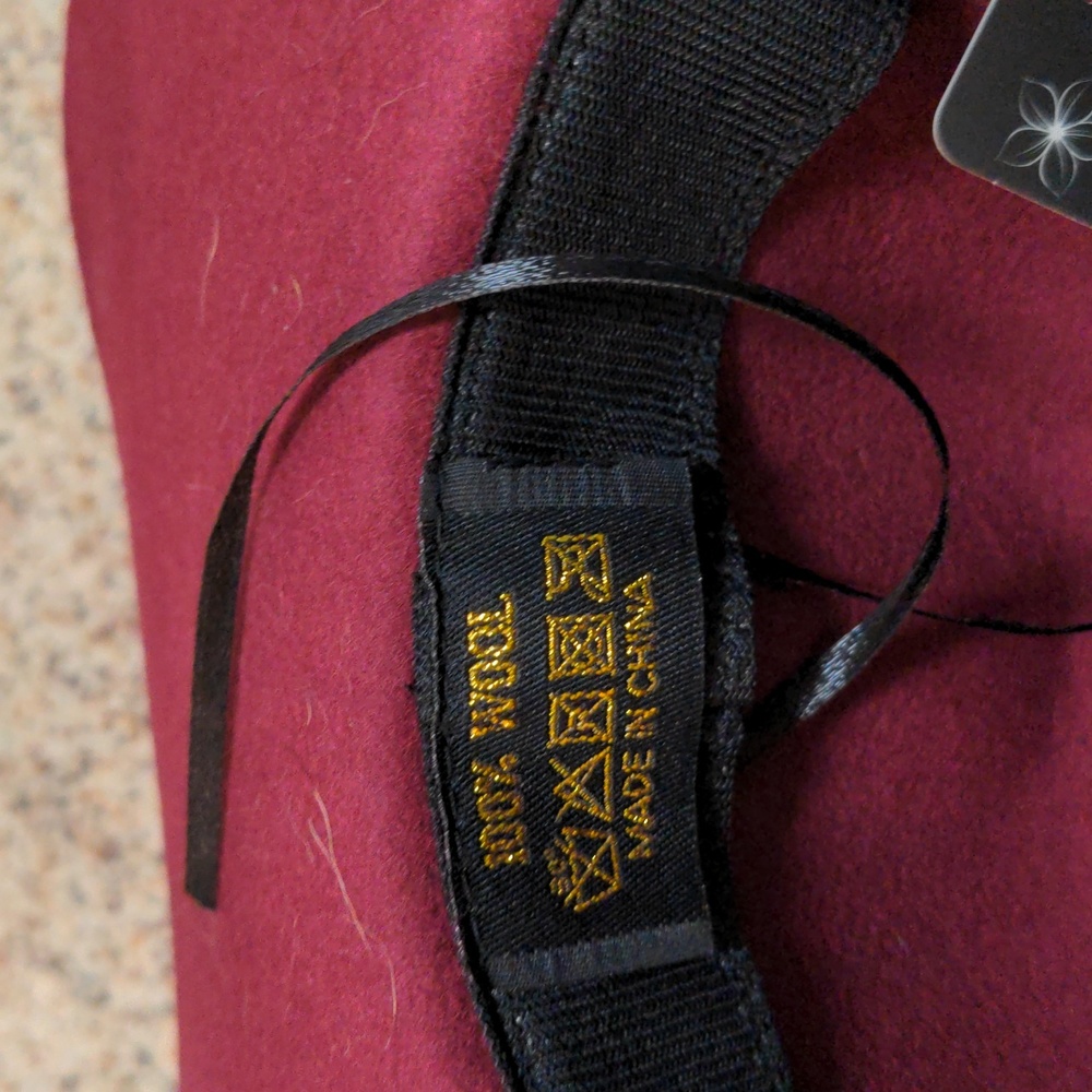 Wool hat - Picture 3 of 4